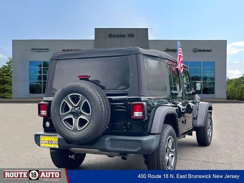 Used 2022 Jeep Wrangler Unlimited Sport AWD/4WD image 6