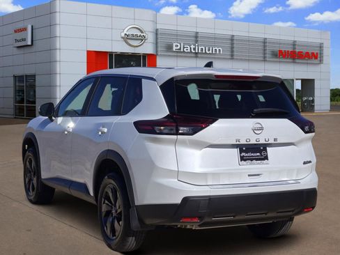 New 2026 Nissan Rogue SV w/ Cold Weather Package image 4