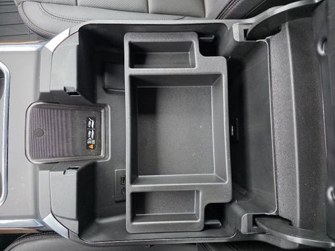 Used 2024 Chevrolet Silverado 2500 High Country w/ Technology Package image 22