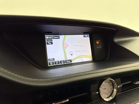 Used 2015 Lexus ES 300h w/ Navigation System Package FWD image 19
