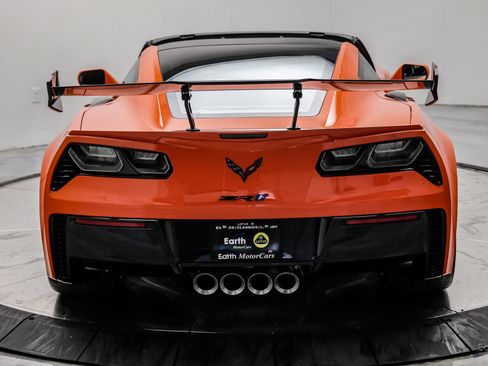 Used 2019 Chevrolet Corvette ZR1 RWD image 14