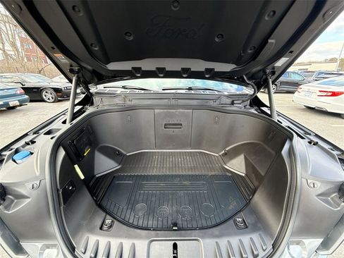 Used 2023 Ford F150 Lightning XLT image 17