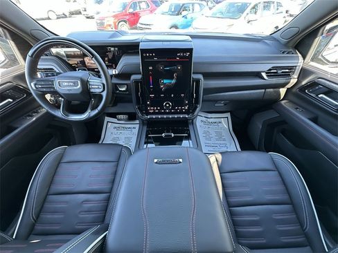 Used 2025 GMC Yukon AT4 Ultimate image 21