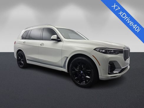 Used 2022 BMW X7 xDrive40i w/ Premium Package image 1