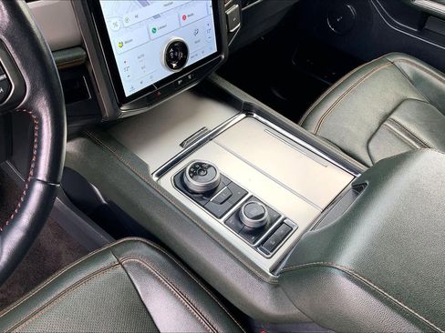 Used 2022 Ford Expedition Timberline image 15