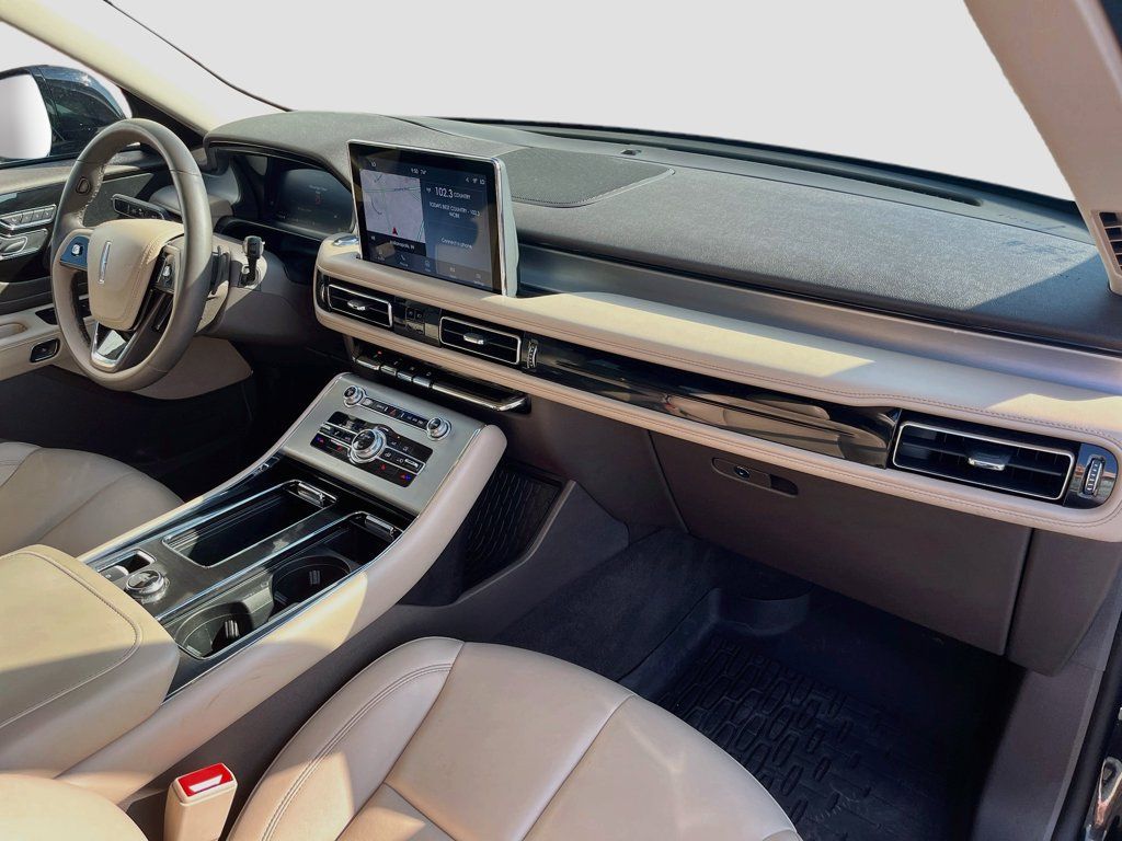 Used 2024 Lincoln Aviator AWD w/ Premium Package image 33