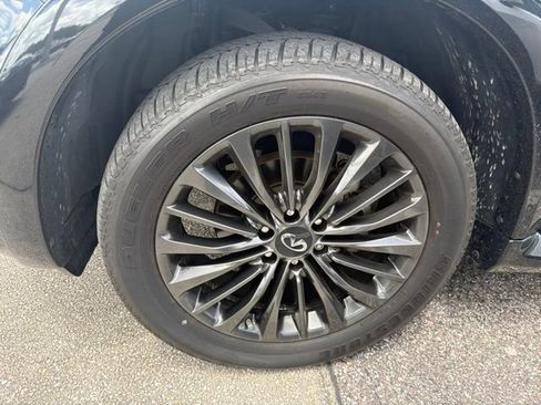 Used 2023 INFINITI QX80 Premium Select w/ All-Season Package AWD/4WD image 5