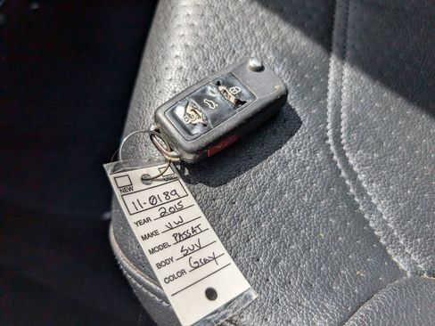 Used 2015 Volkswagen Passat 1.8T Limited Edition image 24