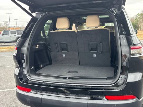 New 2025 Jeep Grand Cherokee L Limited w/ Black Appearance Package image 26