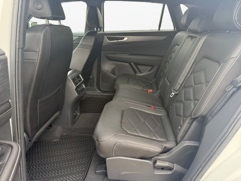 New 2026 Volkswagen Atlas Cross Sport SE AWD/4WD image 13