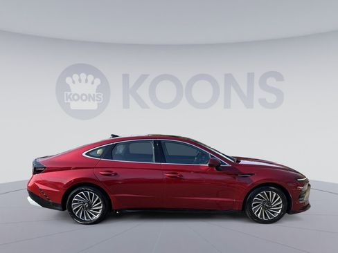 Certified 2025 Hyundai Sonata Limited image 8