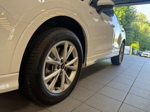 Used 2025 Audi Q3 2.0T Premium w/ Convenience Package AWD/4WD image 10