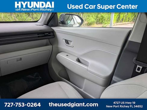 Certified 2024 Hyundai Kona SE FWD image 18