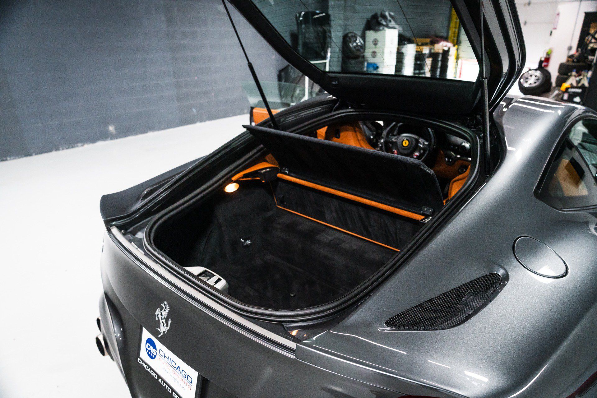Used 2015 Ferrari F12 Berlinetta RWD image 17