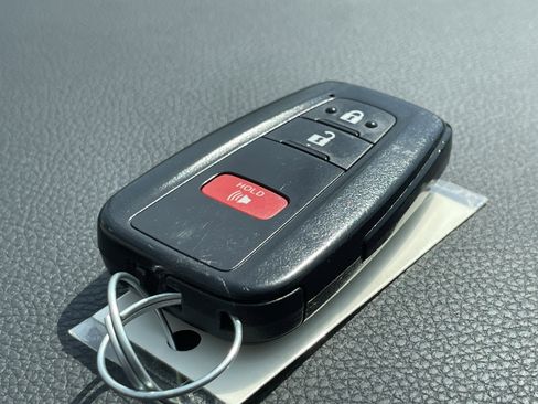 Used 2024 Toyota RAV4 XLE image 36