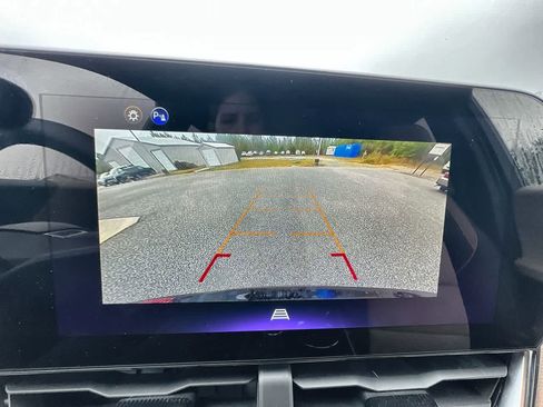 Used 2026 Chevrolet Equinox ACTIV w/ Convenience Package III image 15