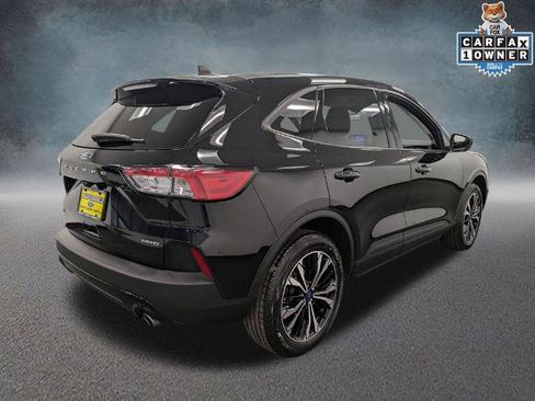 Certified 2022 Ford Escape SE w/ SE Sport Appearance Package AWD/4WD image 4