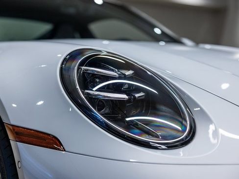 Used 2025 Porsche 911 Carrera image 14