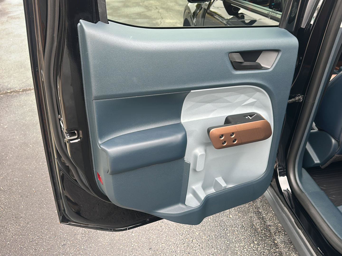 Used 2024 Ford Maverick Lariat AWD/4WD image 16