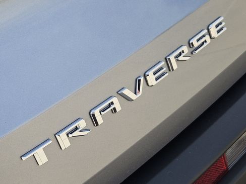 New 2027 Chevrolet Traverse LT FWD image 13