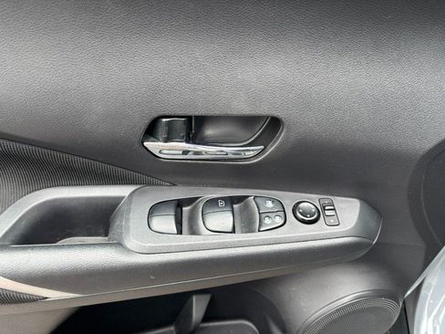 Used 2022 Nissan Kicks SV FWD image 16