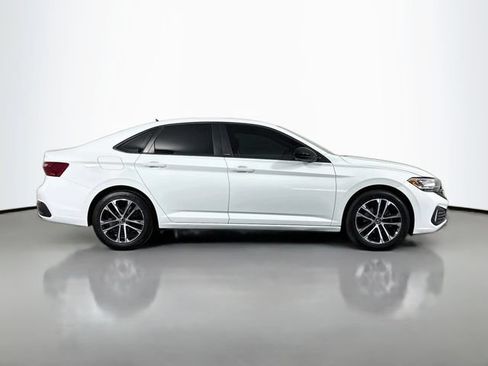 Certified 2023 Volkswagen Jetta Sport FWD image 8