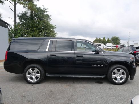 Used 2015 Chevrolet Suburban LT w/ Max Trailering Package image 4