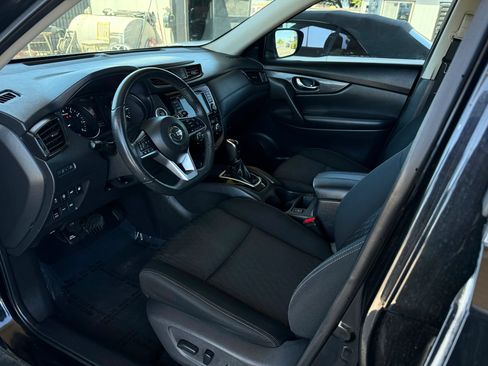 Used 2019 Nissan Rogue SV AWD/4WD image 8