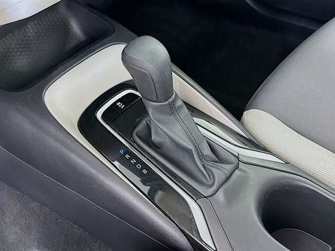 Certified 2025 Toyota Corolla LE FWD image 16