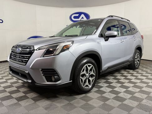 Used 2023 Subaru Forester Premium image 28