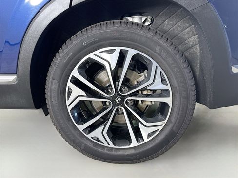 Used 2019 Hyundai Santa Fe Limited w/ Cargo Package image 32