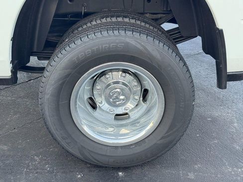 Used 2022 RAM 3500 Tradesman image 10