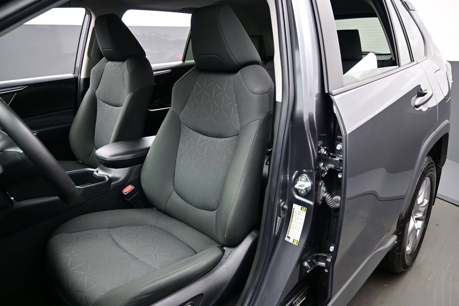 Used 2023 Toyota RAV4 XLE w/ Convenience Package AWD/4WD image 12