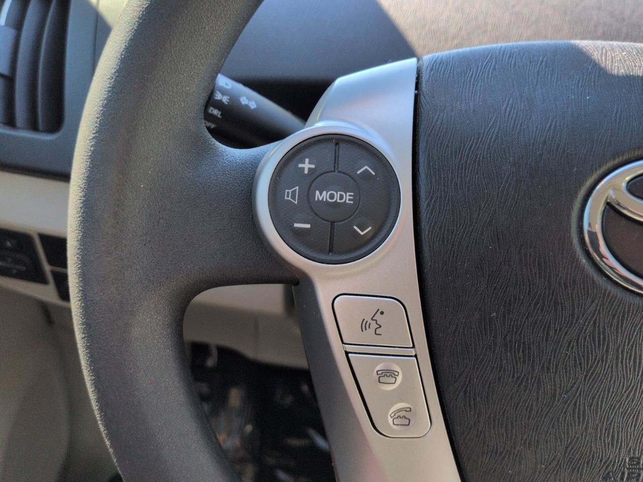Used 2014 Toyota Prius Three FWD image 18