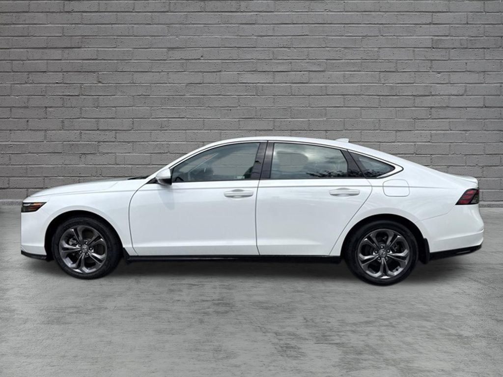 Used 2023 Honda Accord EX-L image 4