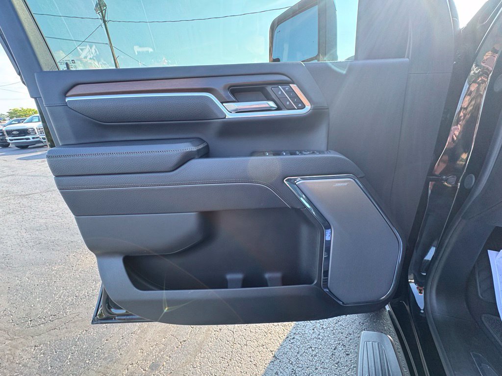 Used 2026 GMC Sierra 3500 Denali AWD/4WD image 22