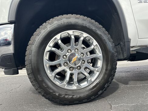 Certified 2025 Chevrolet Silverado 2500 LTZ w/ LTZ Plus Package image 12