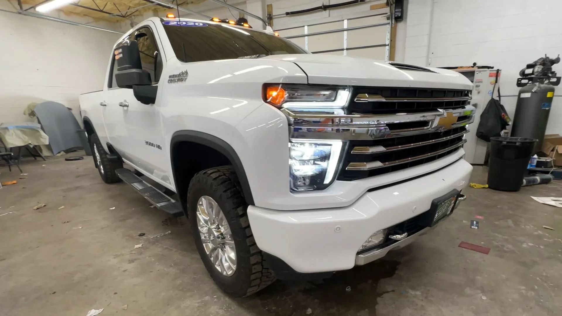 Used 2020 Chevrolet Silverado 3500 High Country w/ Z71 Off-Road Package AWD/4WD image 4