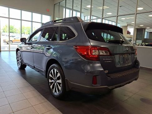 Used 2015 Subaru Outback 3.6R Limited AWD/4WD image 4