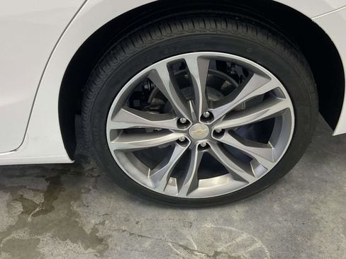 Used 2024 Chevrolet Malibu LT image 9