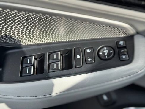 Used 2023 Acura MDX SH-AWD w/ Technology Package image 24