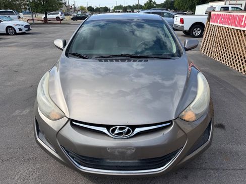 Used 2014 Hyundai Elantra SE FWD image 3