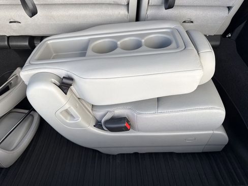 Used 2020 Honda Odyssey Elite image 11