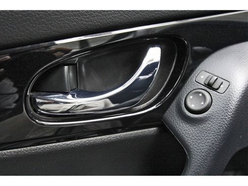 Certified 2022 Nissan Rogue Sport SL image 18