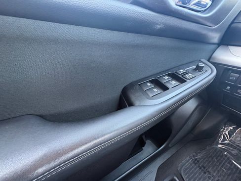 Used 2017 Subaru Outback 2.5i Premium AWD/4WD image 13