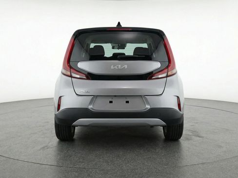 Used 2025 Kia Soul LX w/ LX Technology Package image 7