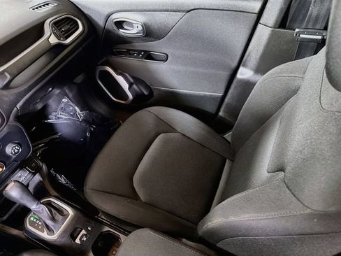 Used 2020 Jeep Renegade Sport FWD image 24