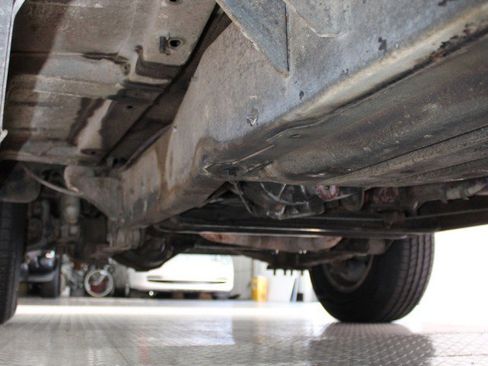 Used 1991 Jeep Grand Wagoneer 4X4 image 72