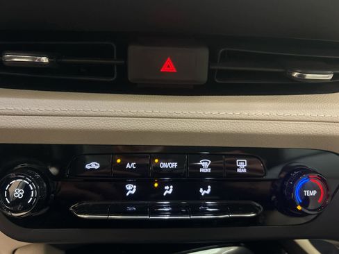 Used 2023 Buick Envision Preferred FWD image 31