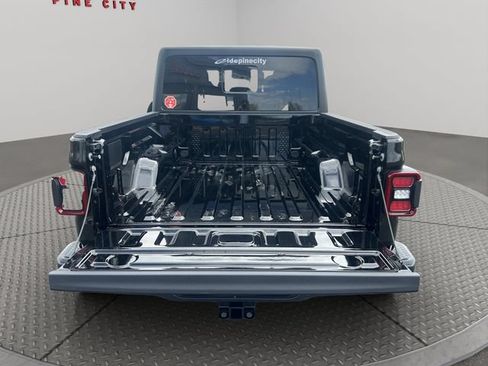 New 2026 Jeep Gladiator Sport AWD/4WD image 22